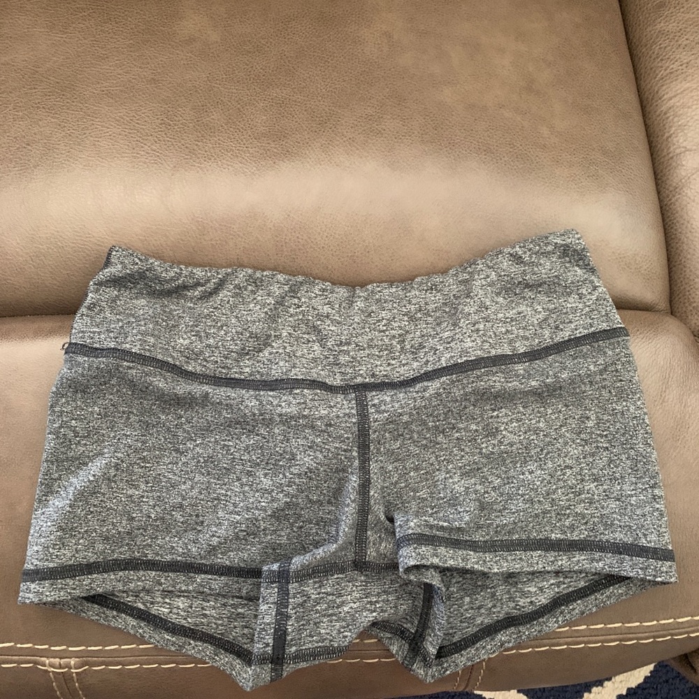 Fleo original short